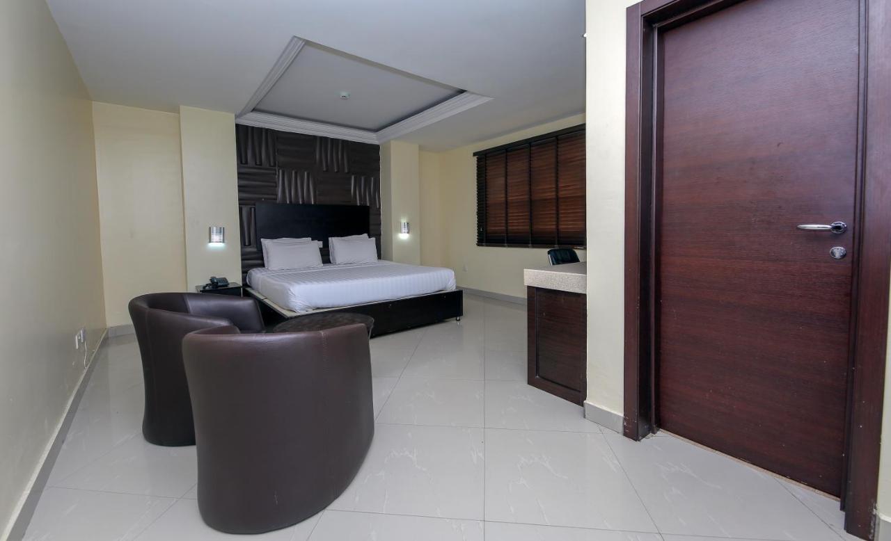 Ksf Place Alaka Lagos Exterior photo