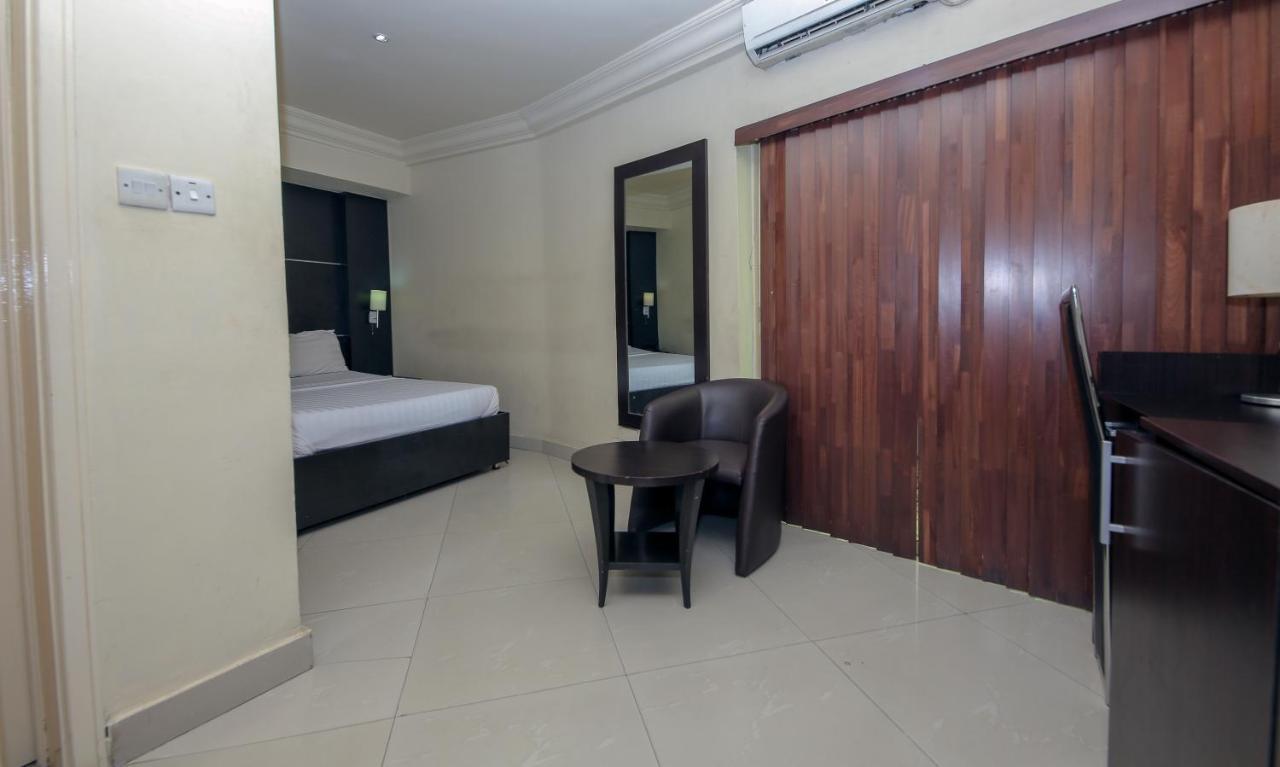 Ksf Place Alaka Lagos Exterior photo