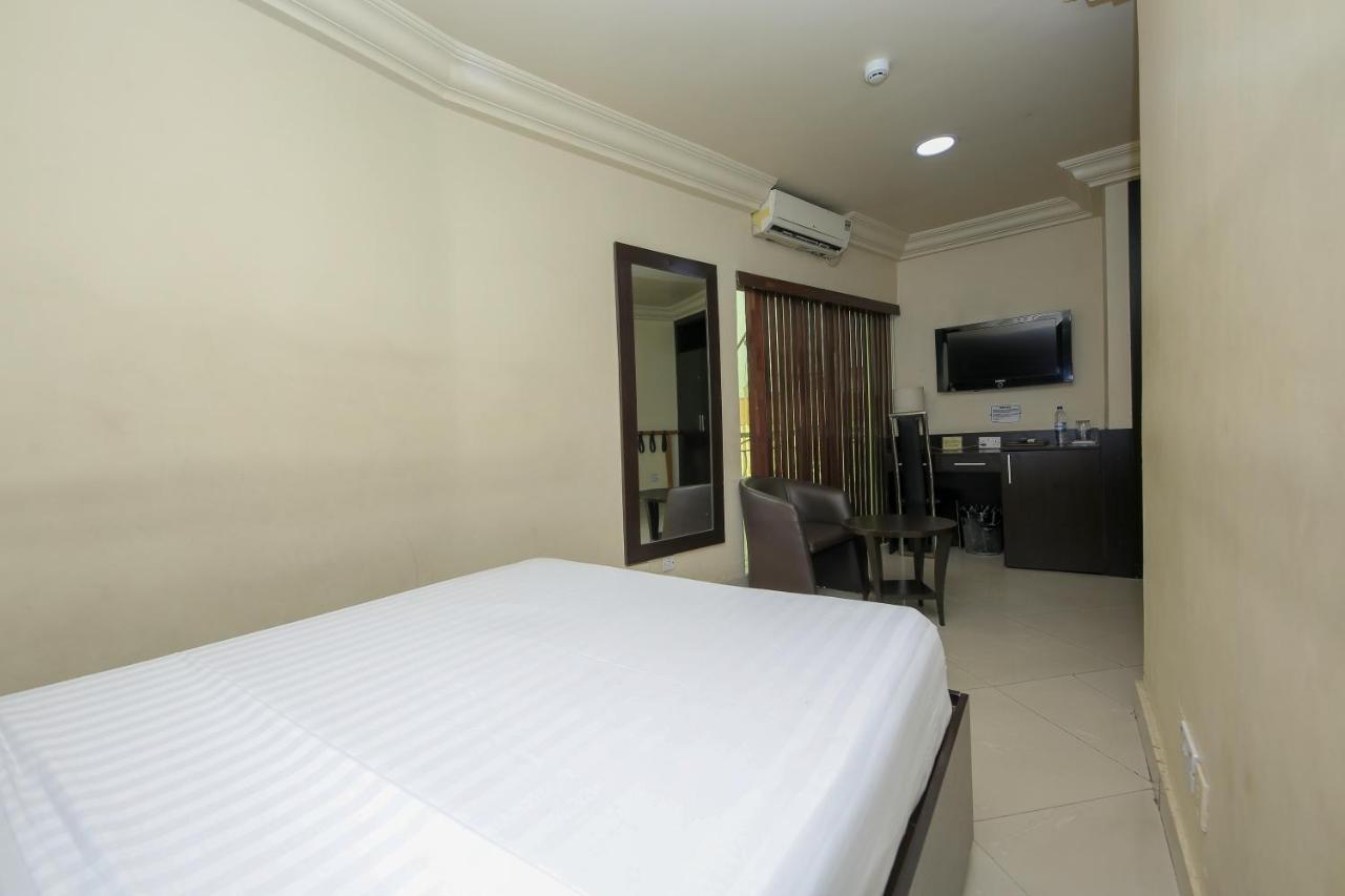 Ksf Place Alaka Lagos Exterior photo
