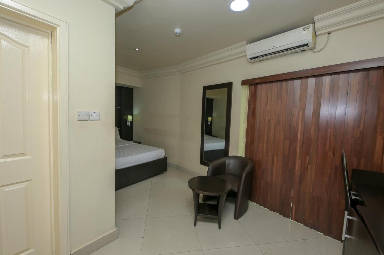 Ksf Place Alaka Lagos Exterior photo